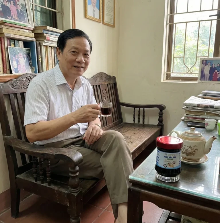 Bác Nguyễn Văn Hùng (68 tuổi - Cán bộ hưu trí, Hà Nội)